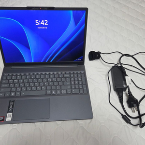 S급 [8640HS, DDR5 16GB, OLED 165HZ) 레노버 아이디어패드 슬림3 (15AHP10) 노트북 이미지