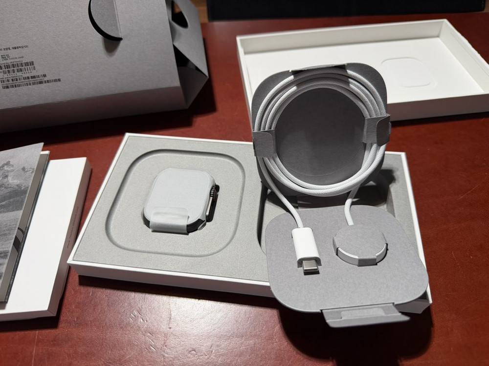 애플워치 울트라 3 49mm 블랙 티타늄 이미지