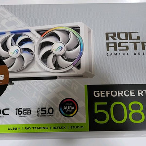 ASUS RTX5080 아스트랄 화이트 이미지