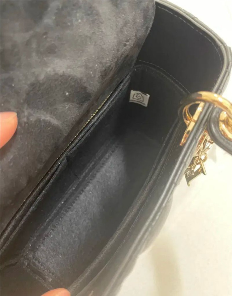 디올 레이디백 스몰 정품 이미지