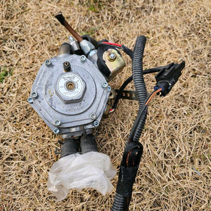 LPG 개조용 부품 기화기 리듀서 이미지