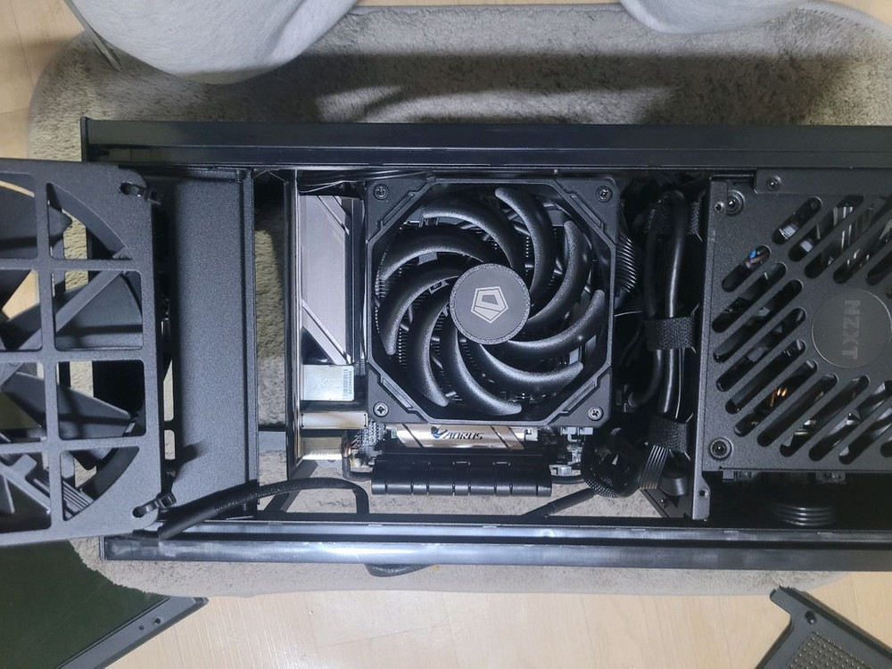 윈11 최고의 고가부품 nzxt h1 미니itx pc 와이파이 가능 게임 이미지