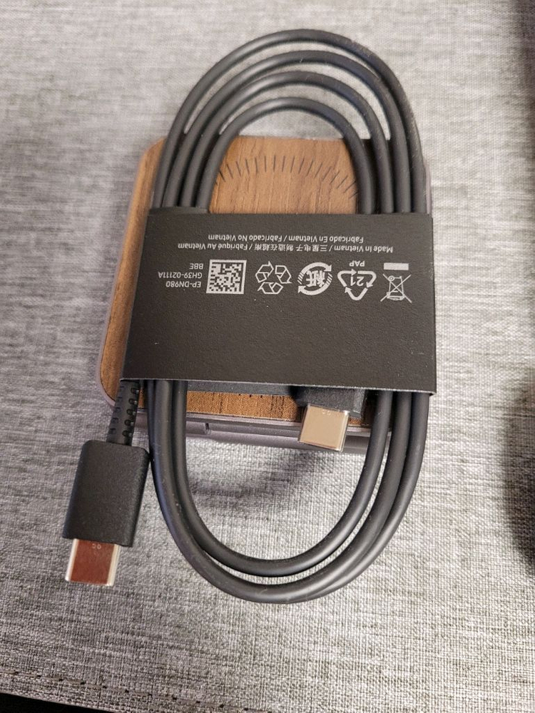 니케 3in1 폴더블 충전기 본체+케이블 판매 이미지