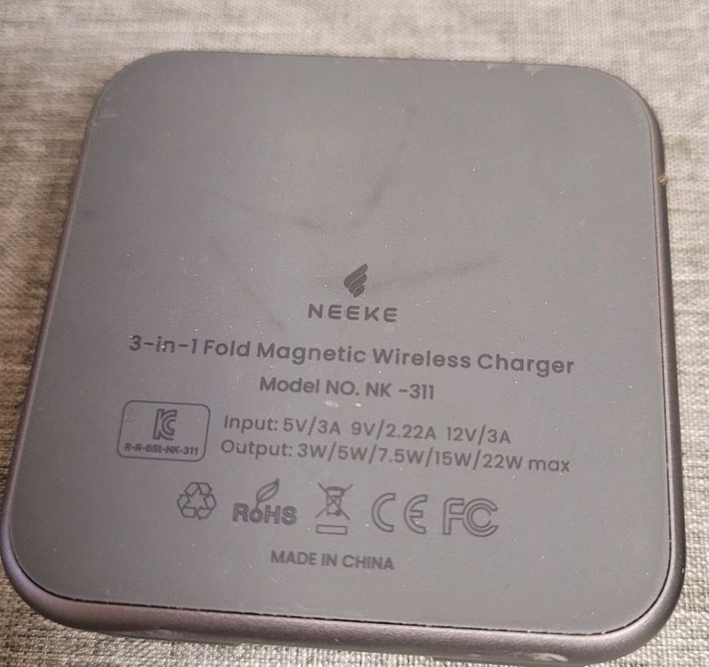 니케 3in1 폴더블 충전기 본체+케이블 판매 이미지
