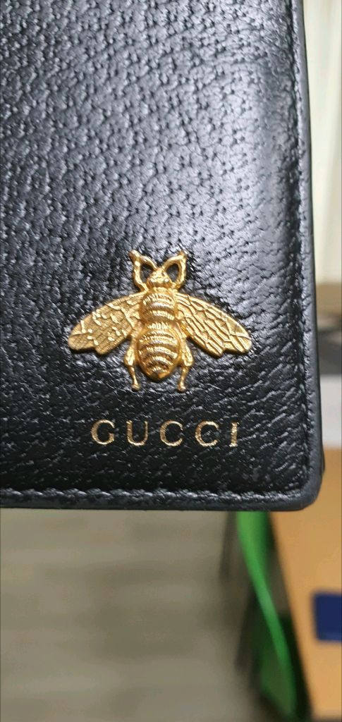 구찌 꿀벌 반지갑 정품A급(감정O)구찌프라다루이비통디올고야드샤넬셀린느보테가생로랑발렌시아가버버리가방 이미지