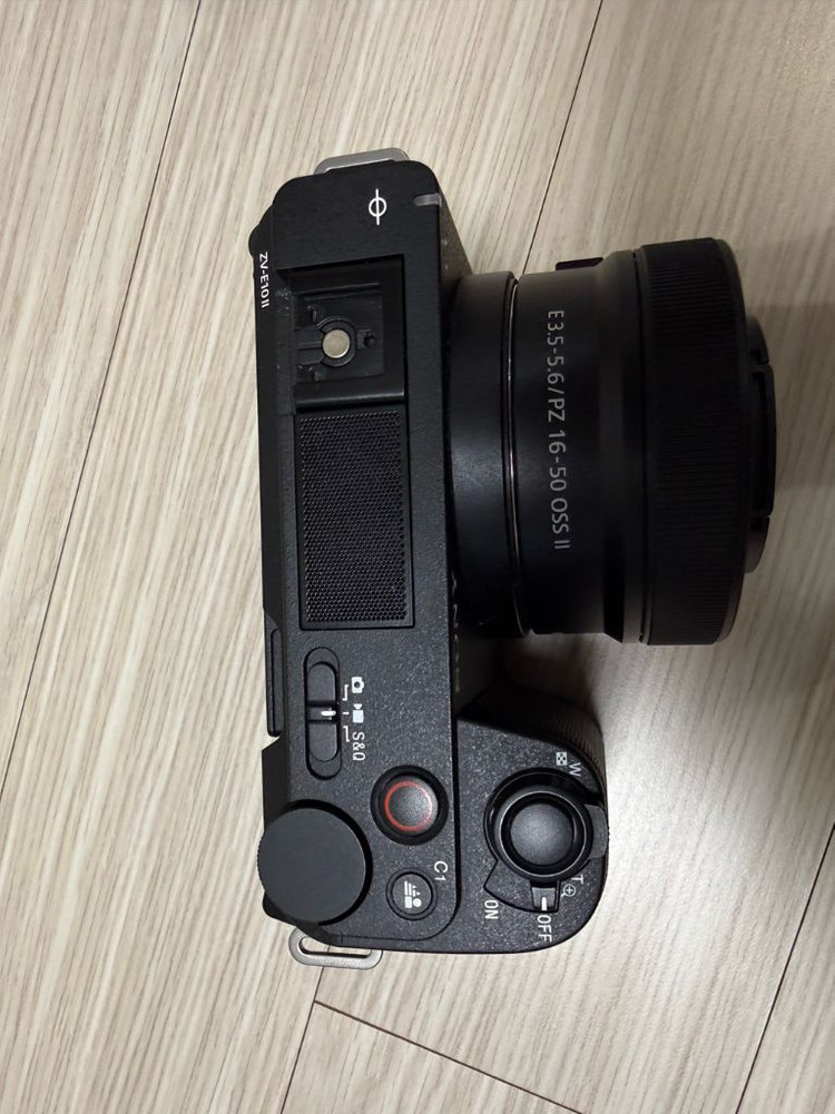 소니 ZV-E10M2 미러리스 카메라 바디만 판매 풀박스 이미지