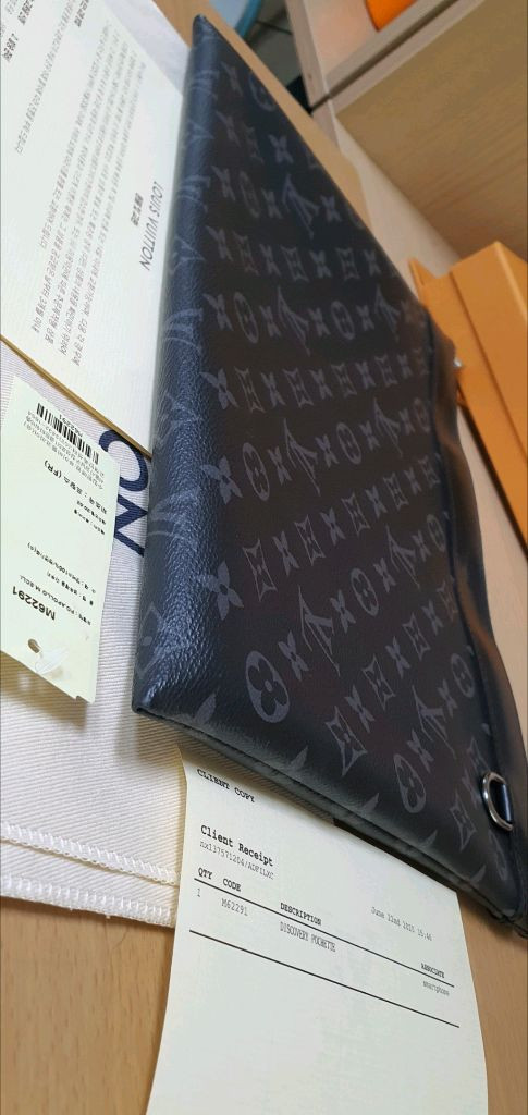 루이비통 이클립스 클러치백 새상품급 정품(영수증O)구찌프라다루이비통디올고야드샤넬셀린느보테가생로랑발렌시아가버버리가방 이미지