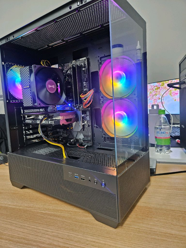 라이젠7 5700X RTX 4060 데스크탑 팝니다 이미지