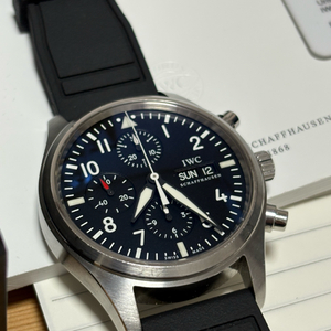 IWC 파일럿 크로노그래프 시계 3717-01 이미지