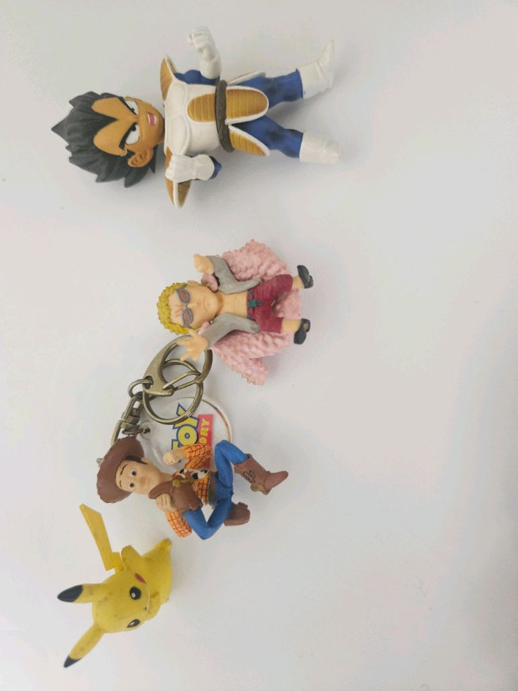 주술회전 원피스 나루토 블리치 디지몬 포켓몬 등 각종 레진과 월콜 몬코레 이미지