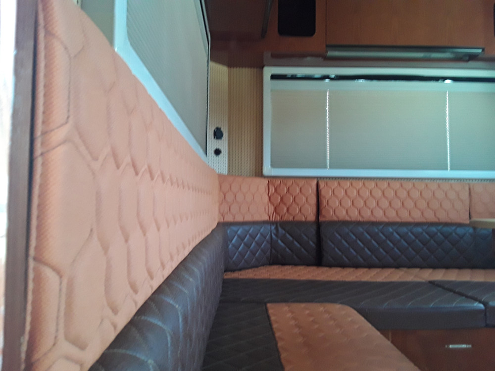 더뉴봉고3 캠핑카 이미지