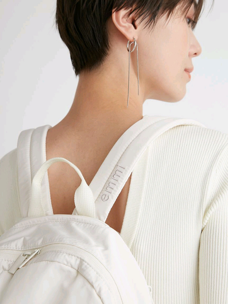 emmi 에미 일본 브랜드 튤 메쉬 매쉬 미니 개더 바디 백팩 블랙 이미지
