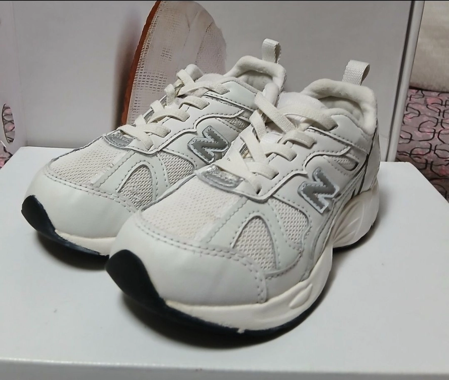 뉴발란스키즈 878 170화이트 운동화 이미지