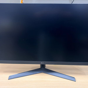 LG 32GN50R 32인치 게이밍 모니터 이미지