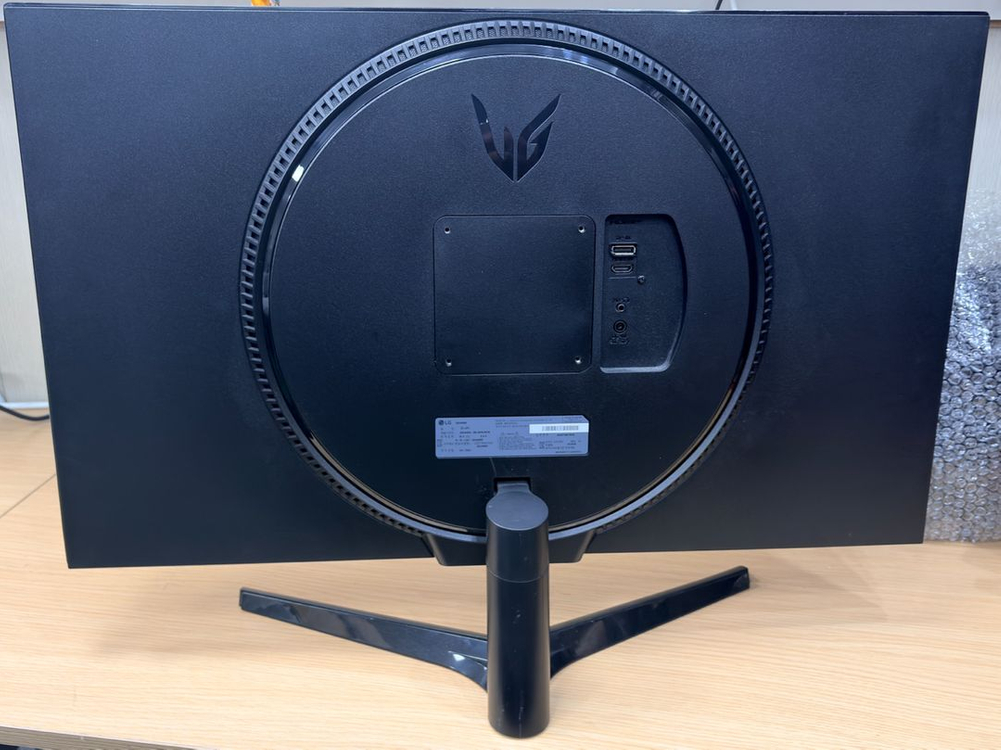 LG 32GN50R 32인치 게이밍 모니터 이미지