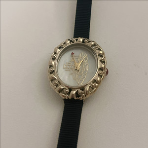 비비안웨스트우드 여성 시계 이미지