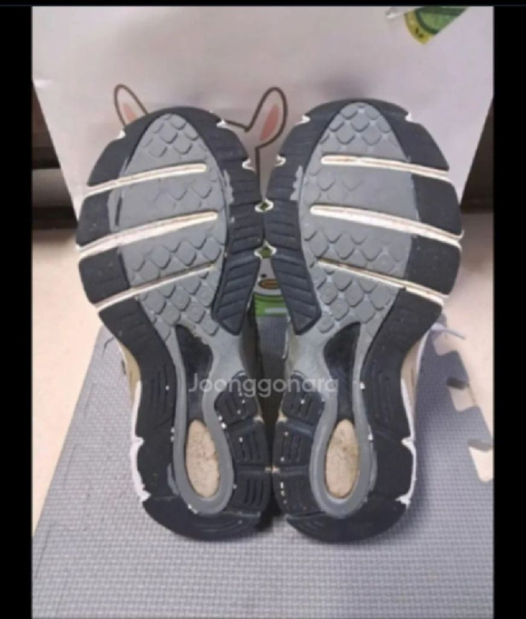 뉴발란스 정품 990V5 235운동화 이미지