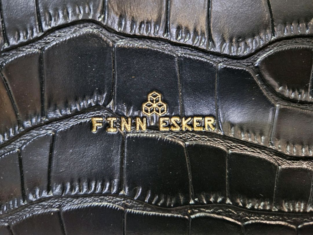 [핀에스커/ 새상품] 크로코다일 패턴 백팩 이미지