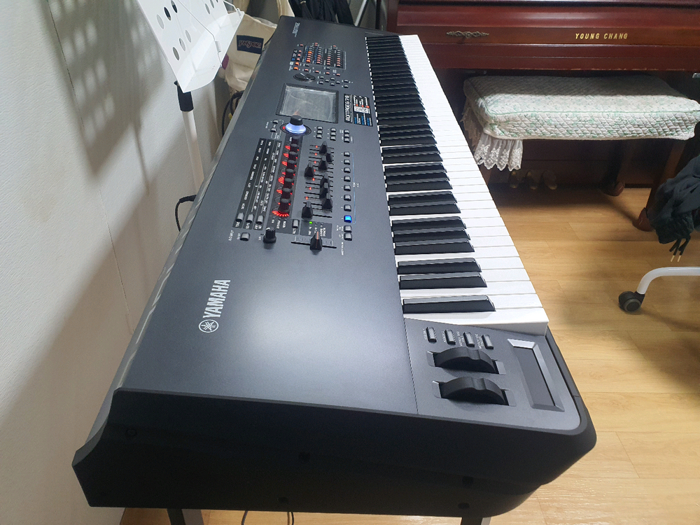 야마하 몽타주 8 (88건반) 이미지