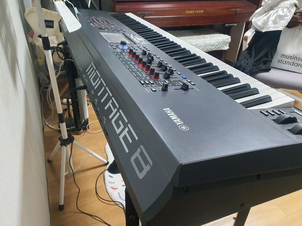 야마하 몽타주 8 (88건반) 이미지