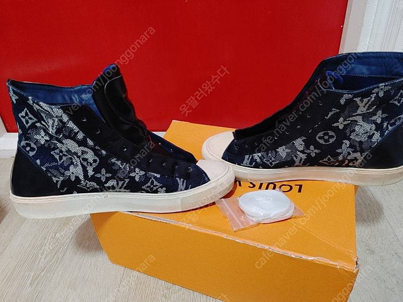 루이비통 남성 스니커즈 44사이즈 이미지