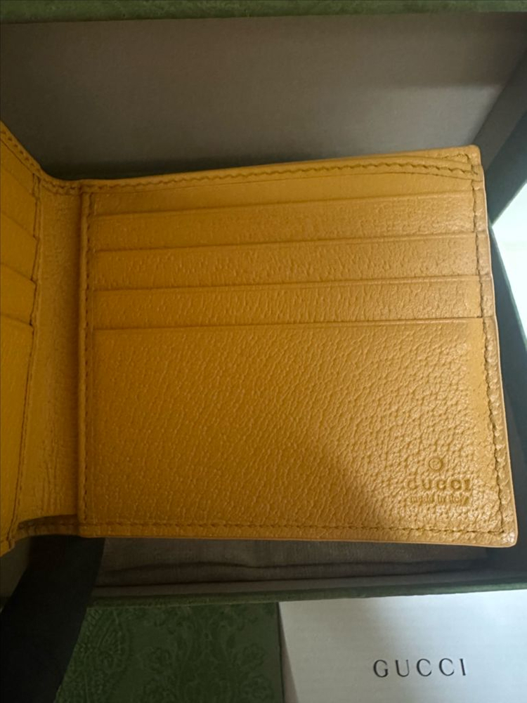 구찌 GG수프림 디테일 반지갑 이미지