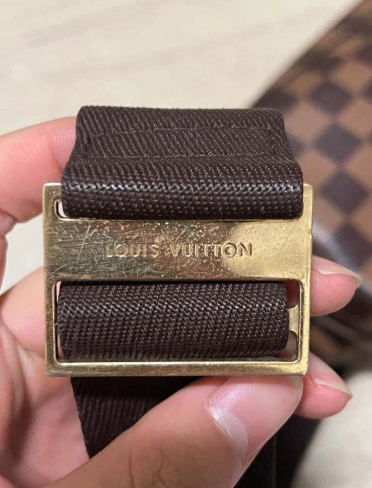 정품 루이비통 제로니모스 다미에 힙색 슬링백판매합니다 이미지