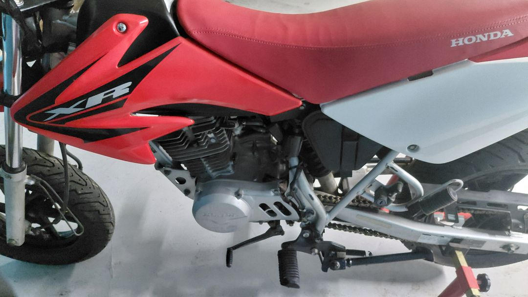 혼다 xr100 이미지