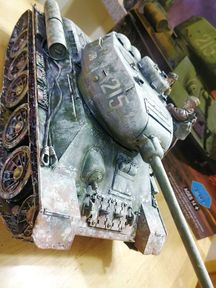 *각종교신가능*밀리터리프라모델(대형1/16전시용)한국전/2WW러시아T34/85정밀도색작~바람에언덕에서 이미지