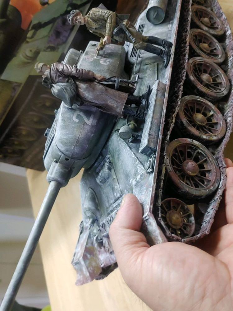 *각종교신가능*밀리터리프라모델(대형1/16전시용)한국전/2WW러시아T34/85정밀도색작~바람에언덕에서 이미지