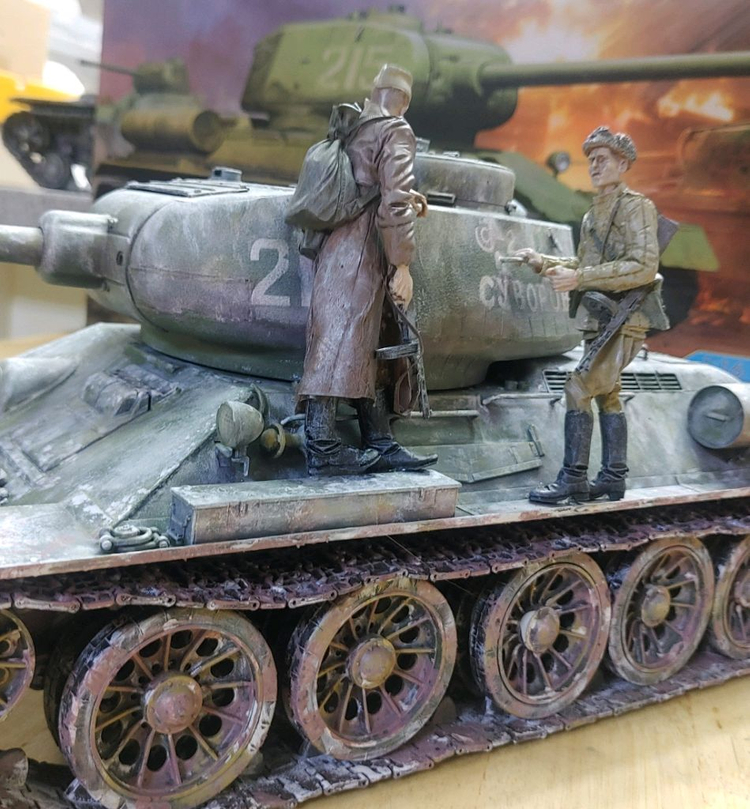 *각종교신가능*밀리터리프라모델(대형1/16전시용)한국전/2WW러시아T34/85정밀도색작~바람에언덕에서 이미지