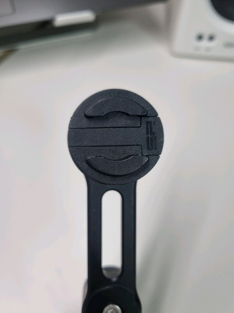 SP커넥트 자전거 핸들 마운트 거치대 이미지