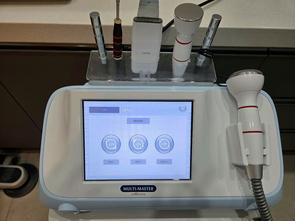 퓨리영 멀티마스터 복합피부관리기 이미지
