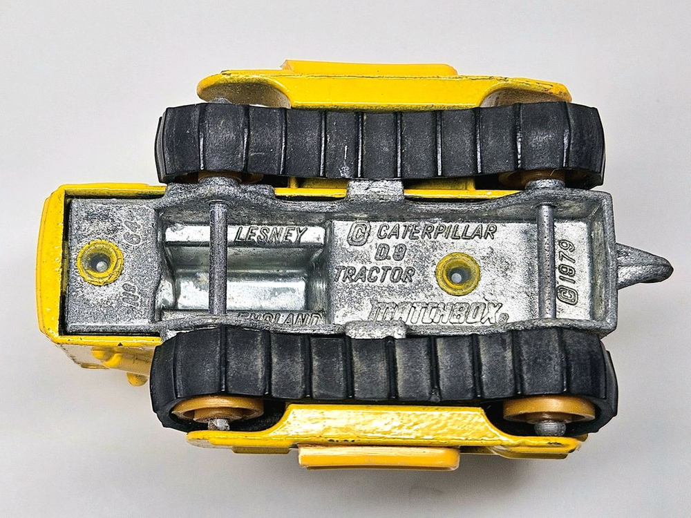 올드미니카 정크 [매치박스] 캐터필러 D9 트랙터 이미지