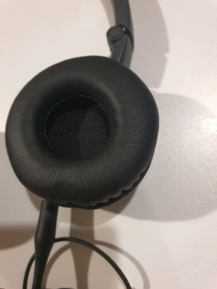 akg 450 헤드폰 이미지