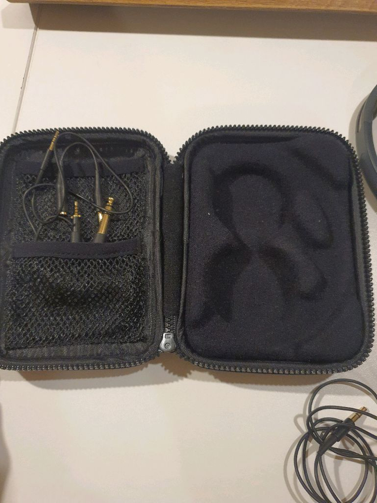 akg 450 헤드폰 이미지