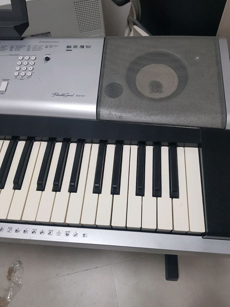 야마하 DGX-530 디지털 피아노 이미지