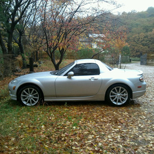 마쯔다 mx5 nc(3세대) 하드탑 컨버터블 이미지