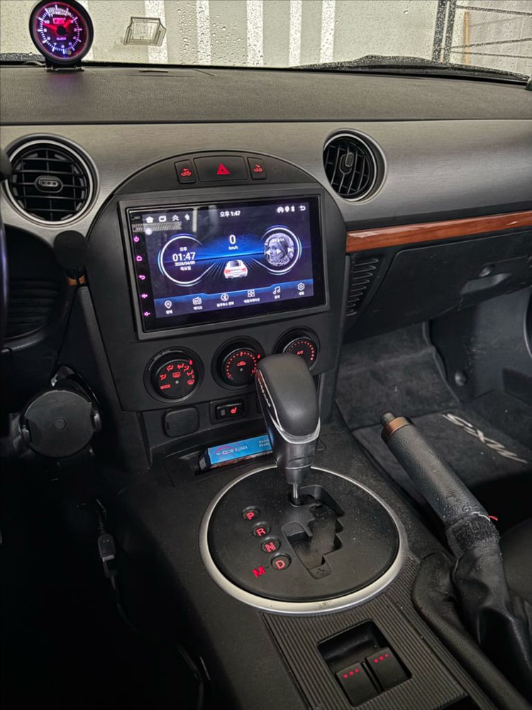 마쯔다 mx5 nc(3세대) 하드탑 컨버터블 이미지