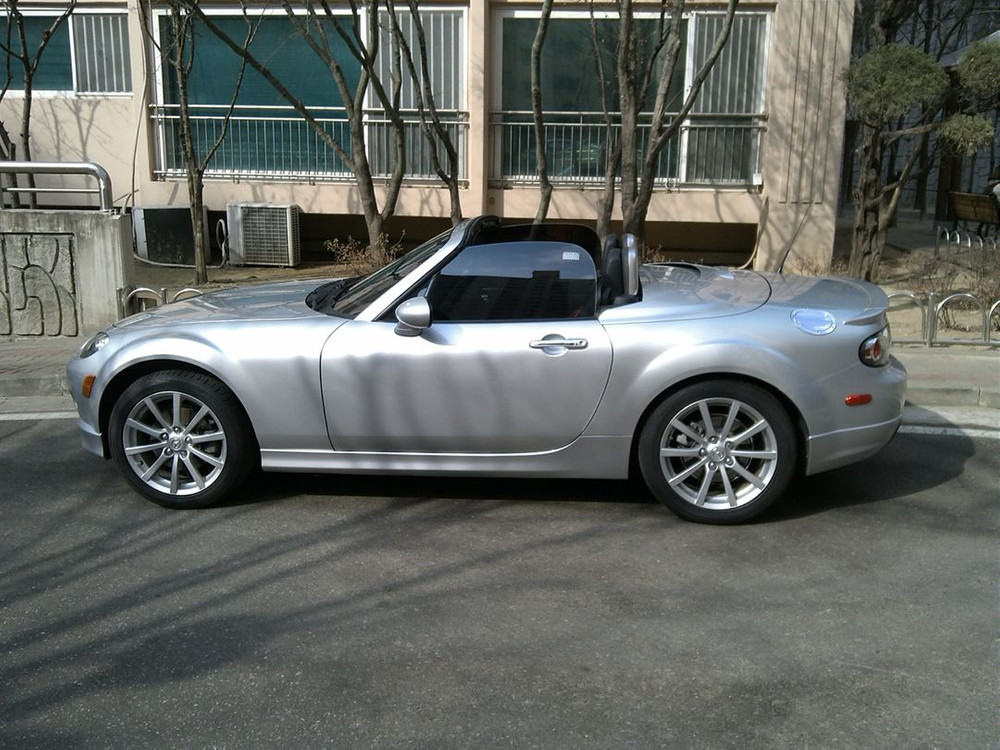 마쯔다 mx5 nc(3세대) 하드탑 컨버터블 이미지