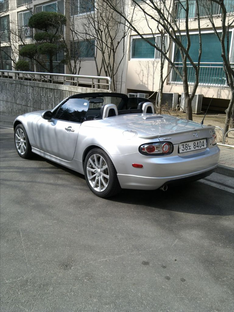 마쯔다 mx5 nc(3세대) 하드탑 컨버터블 이미지