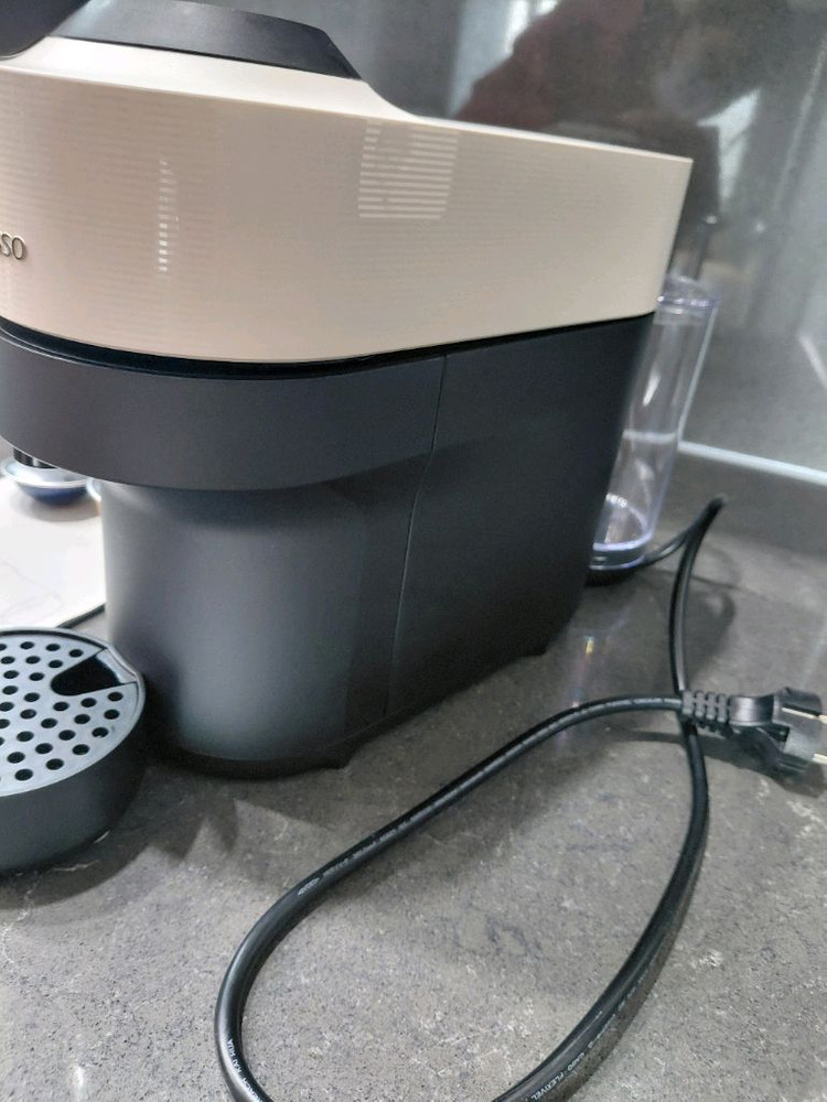 네스프레소 버츄오 팝 / 1회 사용 / 거의 새상품(경기도과천직거래) 이미지