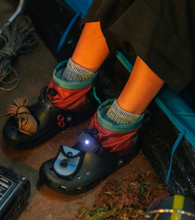 크록스 한정판 부츠겸 슬리퍼 270mm-새거 이미지