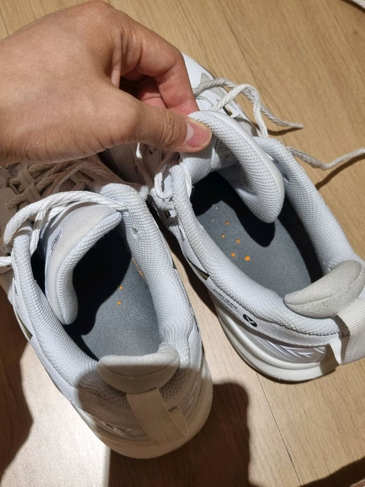 빅터 c90 배드민턴화 이미지