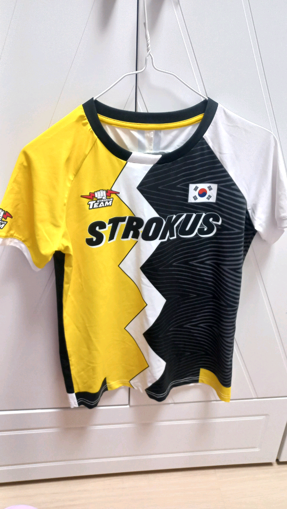 배드민턴 유니폼 세트 이미지