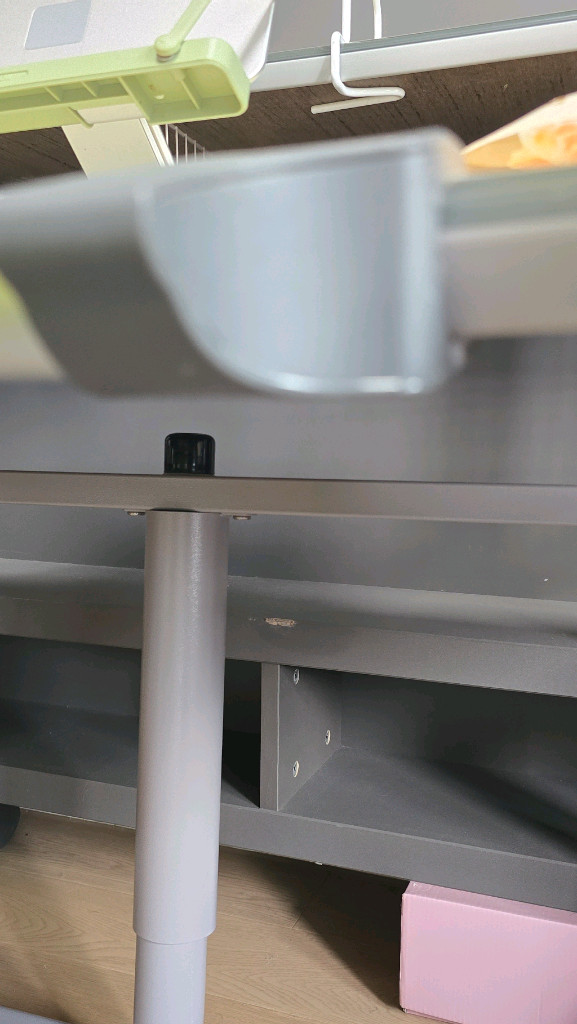 니스툴그로우 책상 책장 의자 보조의자 이미지