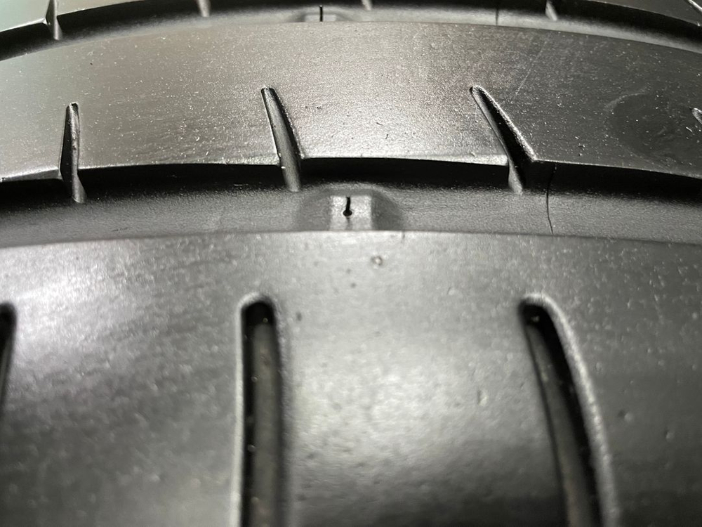 275 30 20(중고)요코하마 어드반 스포츠 V105 2본세트가격 이미지