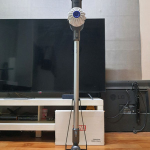 [dyson] 다이슨 무선청소기 V6 이미지