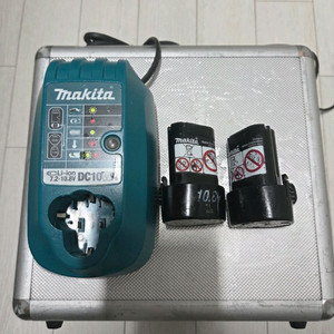 마끼다 10.8볼트 충전기 DC10WA 배터리. 하드케이스 서비스 이미지