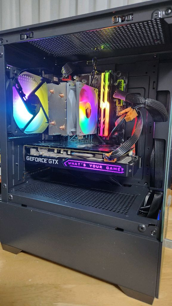인텔 i5-9400F GTX 1660 SUPER 게이밍 PC 이미지